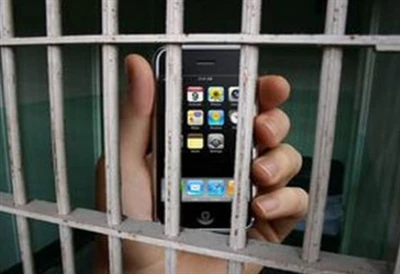 Qamoqxonada uyali telefon signalini blokirovka qilishni qo'llash